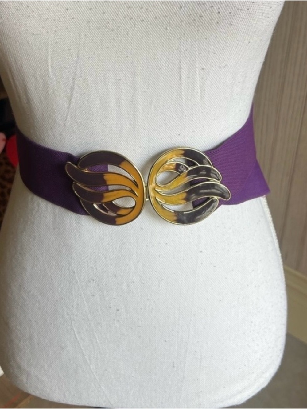 Purple Elastic Waist Belt with Gold-Tone Decorative Buckle